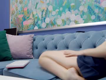 girl cam all day kriskras__ image #5986523