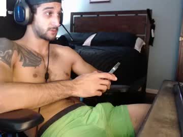 man cam all day iruckkus image #2898588