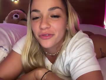 girl cam all day hiiandrea image #9560230