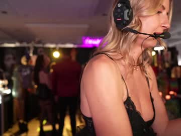 couple cam all day blondefoxsilverfox image #8766711