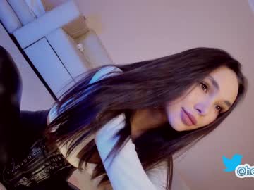 girl cam all day hollyextra image #3283321