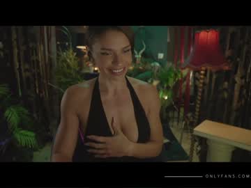 girl cam all day lucieoude_ image #2595828