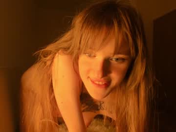 girl cam all day esther_estrie image #6546957