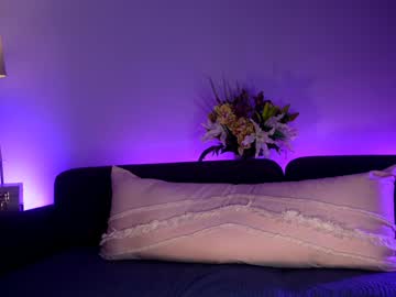 girl cam all day littlee33 image #8063416
