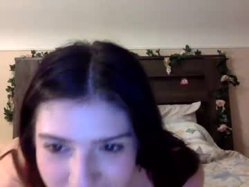 girl cam all day universitybabyxoxo image #3894045