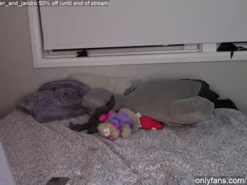girl cam all day mari_and_jandro image #344524
