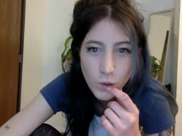 girl cam all day lazycatprincess image #1014624