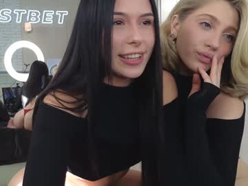 girl cam all day yononeey image #7764270