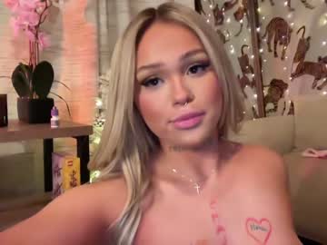 girl cam all day ari_02 image #6159380