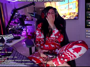 girl cam all day evelyne92 image #8545040