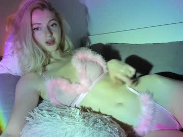girl cam all day yournaughtymiss image #2431386
