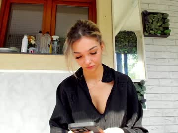 girl cam all day sassyt33n image #4468120