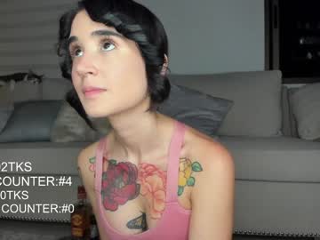 girl cam all day lonelly_lolly98 image #6400730