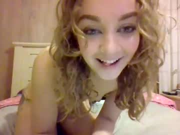 girl cam all day adrienna420 image #5749490