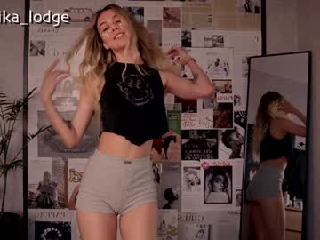 girl cam all day nika_lodge image #9648358