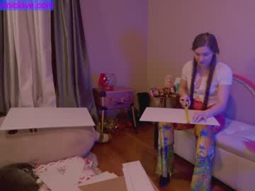 girl cam all day chroniclove image #3706913