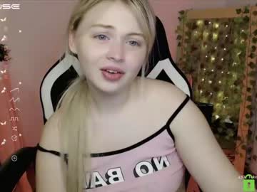 girl cam all day shy_blondiee image #3850107