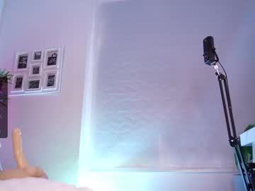 girl cam all day lau__1 image #7146077