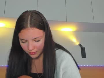 girl cam all day sweetie_karoline image #2893589