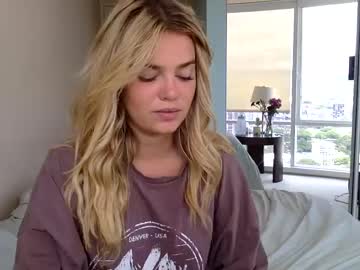 girl cam all day littlemaryjane19 image #5107572