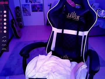 girl cam all day _b_a_n_s_h_e_e_ image #4278299