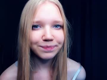 girl cam all day hug_honestly image #5802471