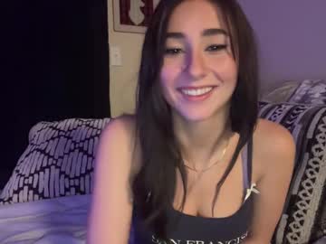 girl cam all day peachyflowers image #8830275
