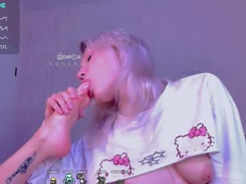 girl cam all day _b_a_n_s_h_e_e_ image #8112035