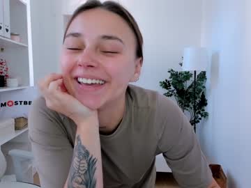 girl cam all day eleonora_linn_ image #8005461