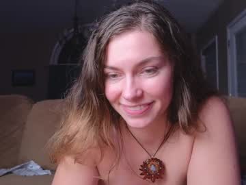girl cam all day chroniclove image #7802089