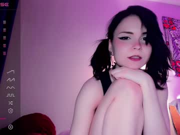 girl cam all day ronnie_neko image #8041143