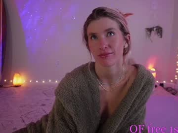 girl cam all day lucy_gooosey image #8106500
