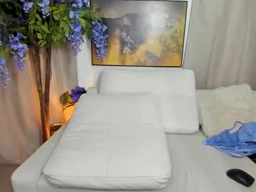 girl cam all day dulceys image #8908611