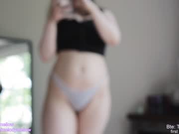 girl cam all day in_tune image #4574346