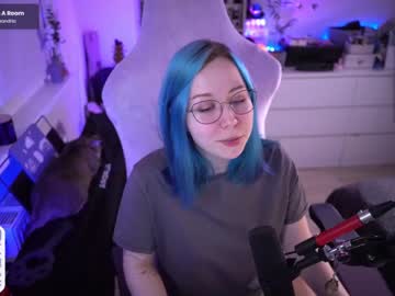 girl cam all day blue_mooncat image #7001815