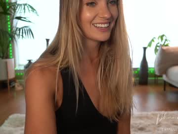 girl cam all day phoenix_taylor image #1936068