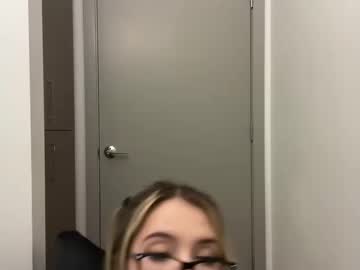 girl cam all day maddyknight1 image #9024165