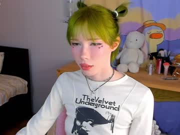 girl cam all day littlething88 image #1114385