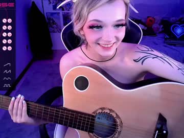 girl cam all day _b_a_n_s_h_e_e_ image #4550353