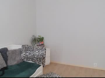 girl cam all day emerald_kittycat image #2798448