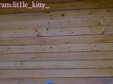 girl cam all day lit1le_kitty_ image #2419665