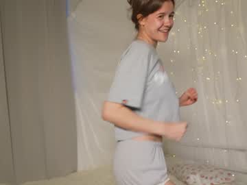 girl cam all day eli_sun image #7110495