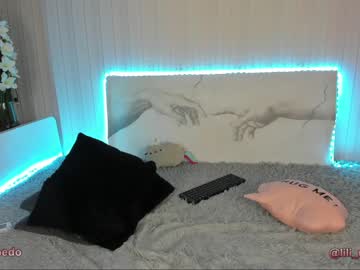 girl cam all day lili_and_niki image #2335787