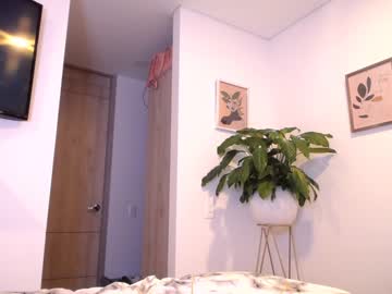 girl cam all day courtneyhonney image #700720