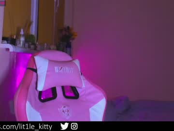 girl cam all day lit1le_kitty_ image #3111376