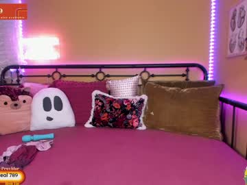 girl cam all day daydreamur_gurl image #2576108