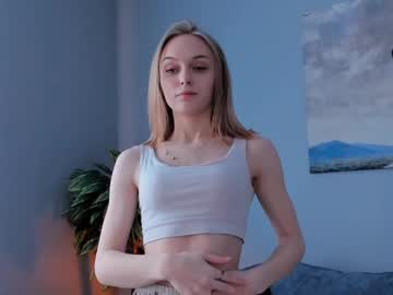 girl cam all day edaclose image #8918047