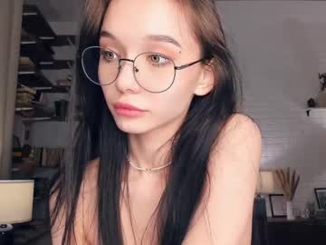girl cam all day riskyproject image #8871595