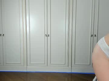 girl cam all day tateellers image #8916364