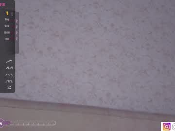 girl cam all day bzzzme image #5341376